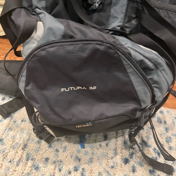 Dueter Hiking Backpack Futura 32 - Picture 4 of 13